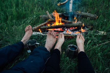 Essential Tools and Gear for Dutch Oven Cooking On the Go